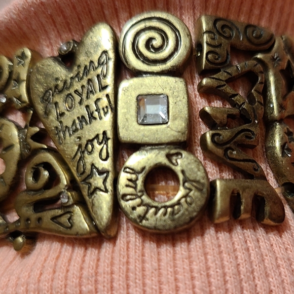 Vintage Stretch Bracelet - Picture 3 of 17